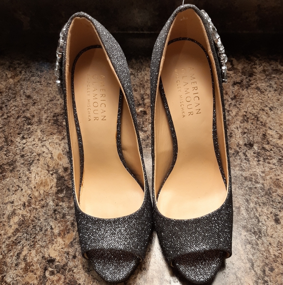 BADGELY MISCHKA American Glamour PUMPS